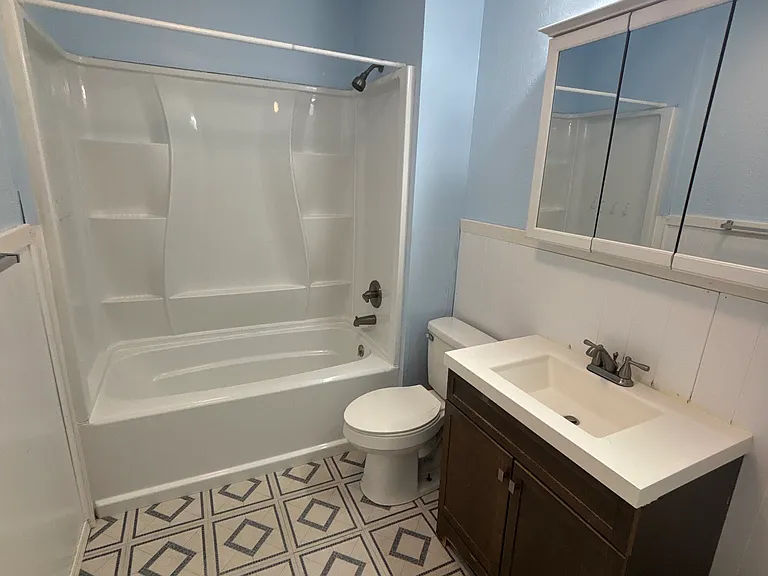 8 Austin St #2 — Photo 10