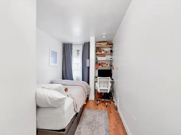 2630 Kingsbridge Terrace image 12 of 20