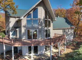 752 Hidden Forest Ln, Hayesville, NC 28904