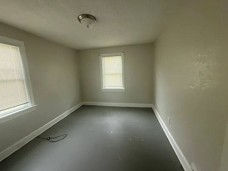 4519 June Ave — Photo 9
