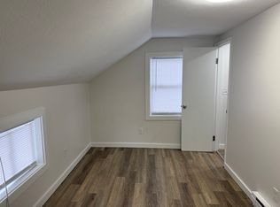 712 Elizabeth St #2, Mishawaka, IN 46545