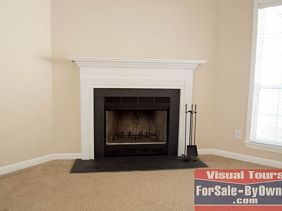 4th image of 374 Camden Cove Cir
