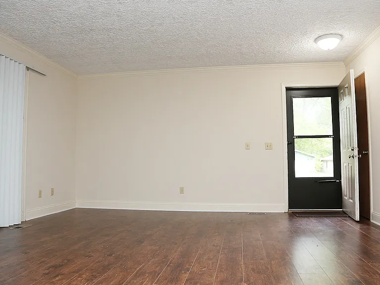 1398 Compton Ct 2bed 1bed UPDATED Ranch