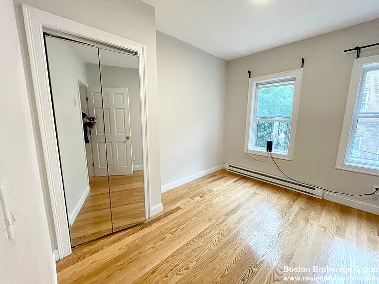 7 Warwick St #2 — Photo 11