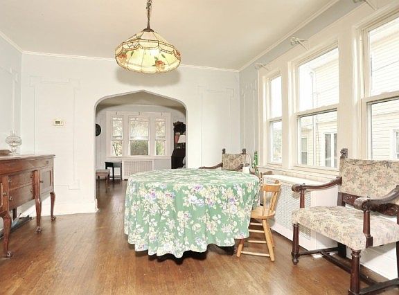 5th image of 456 Lawton Ave