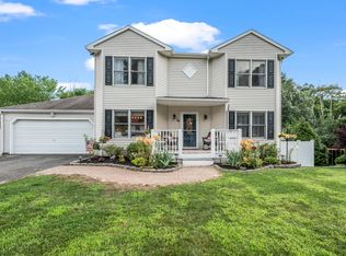 54 Ian Dr, Meriden, CT 06451