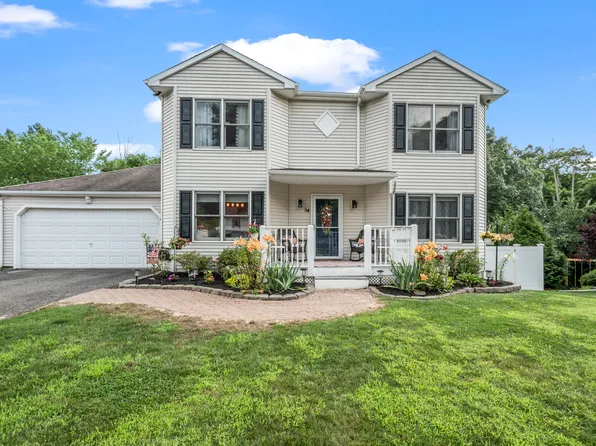 54 Ian Drive, Meriden, CT 06451