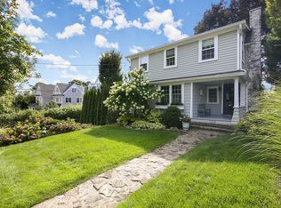 136 Richmond Hill Rd, New Canaan, CT 06840