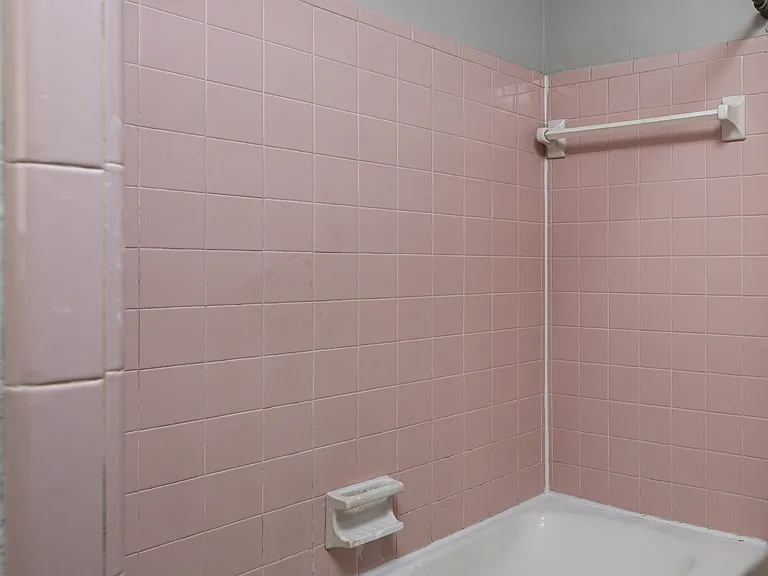 908 Woodale Cir — Photo 15