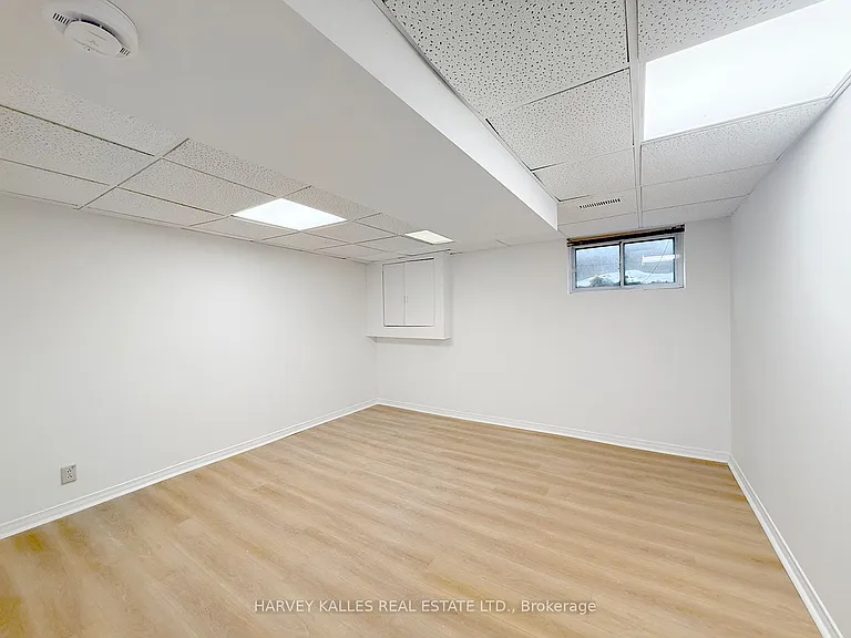 214 Dixon Rd — Photo 17