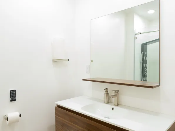 14032 Franklin Ave Floor 2, Flushing, NY 11355