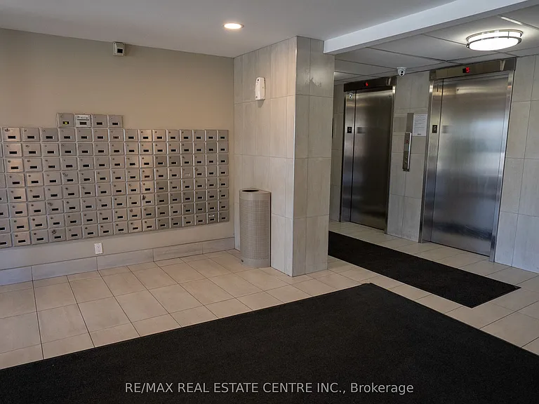 1100 Caven St #704 — Photo 19