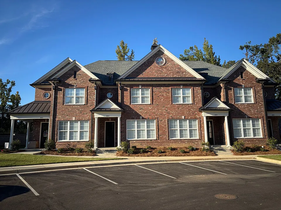 8005 Cart Path Ln