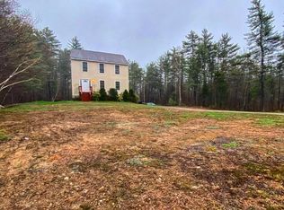 8 Shepherd Rd, Farmington, NH 03835