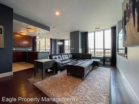 3rd image of 1127 15th St Penthouse 1401-201