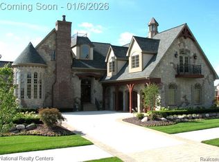 16745 Abby Cir, Northville, MI 48168