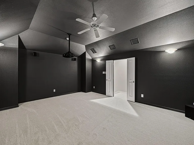 4750 Haverford Dr — Photo 14