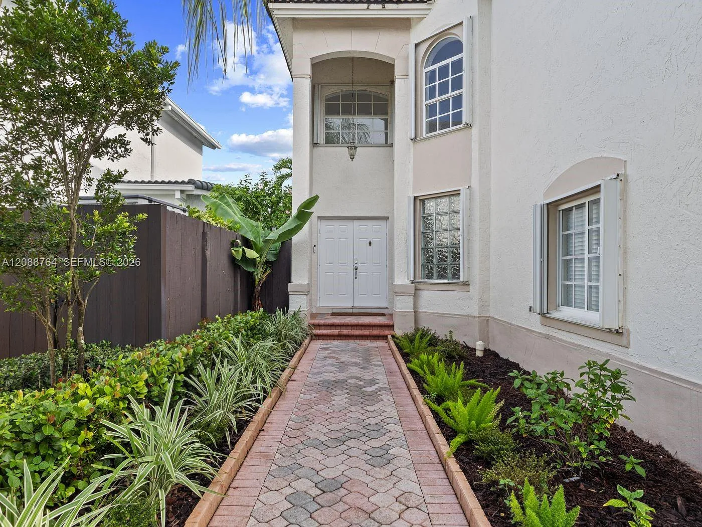 Doral Isles Catalina — Photo 4