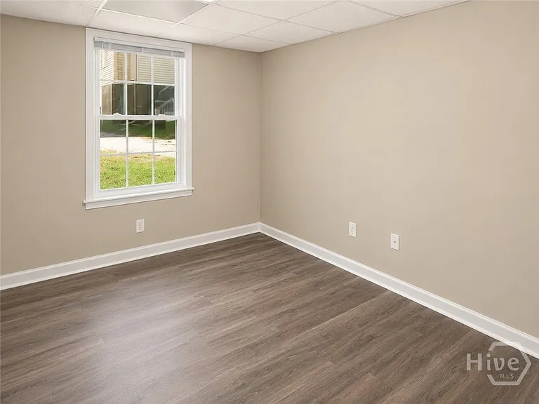 312 N Jefferson St NE — Photo 10