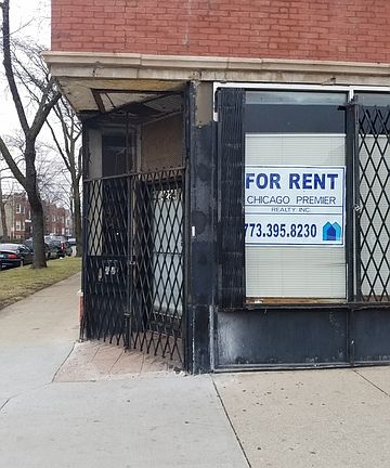 2nd image of 4224 W Fullerton Ave #0