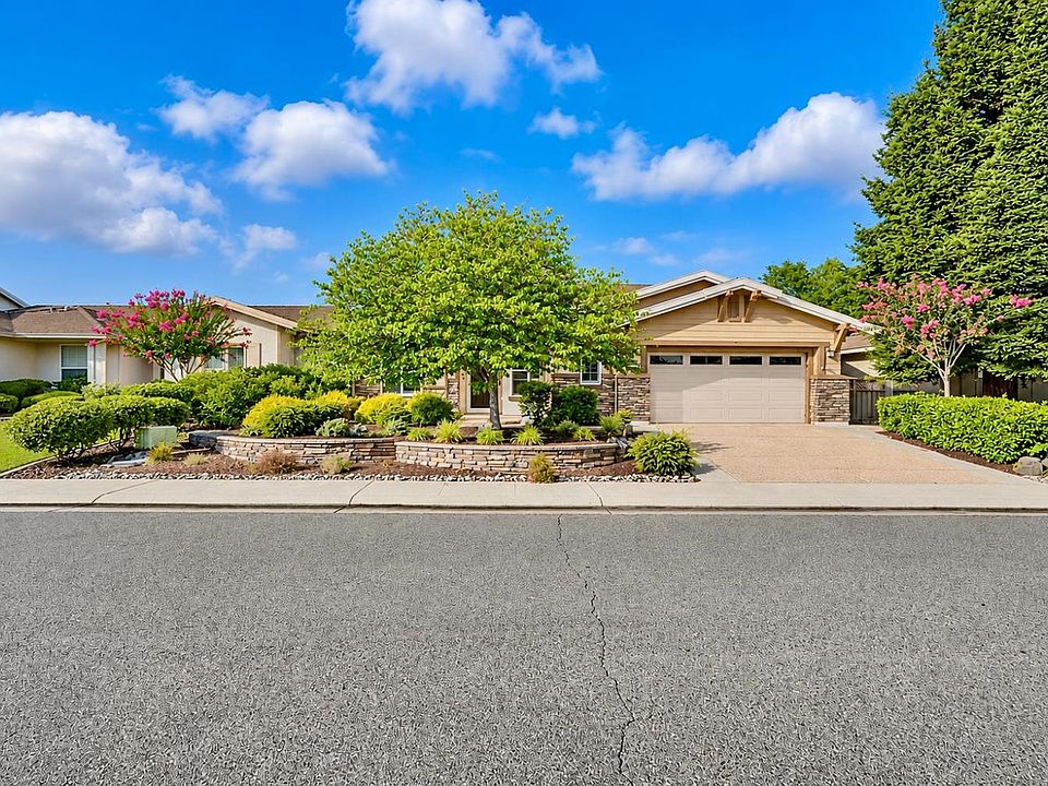 1st image of Longhorn Ln