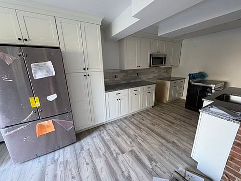 1st image of 859 Main St