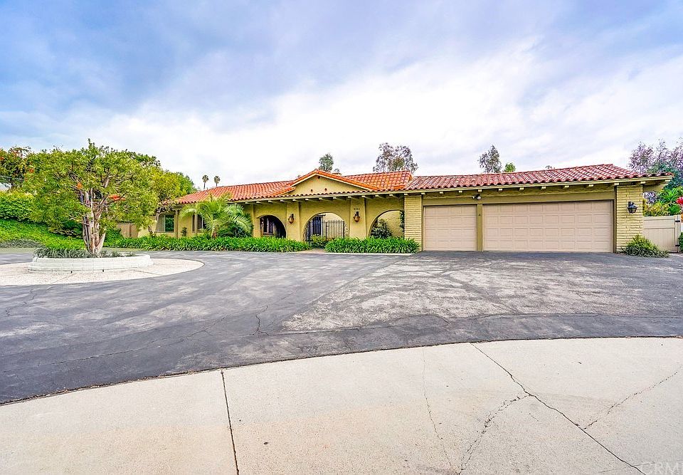 1st image of 16262 Campo Nuevo Dr