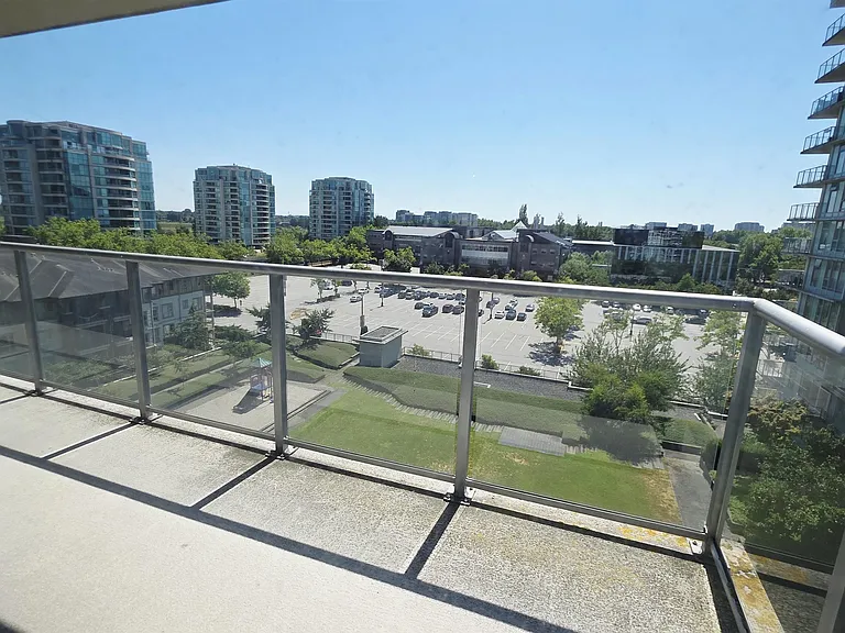5068 Kwantlen St #1008 — Photo 15