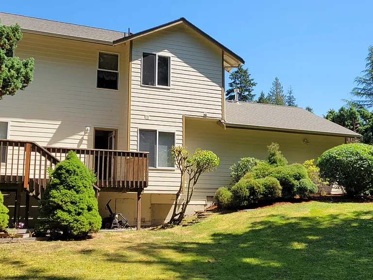 1263 Forest Rock Ln NE — Photo 2