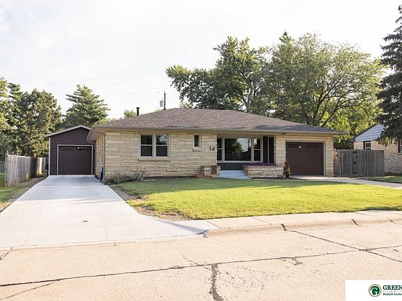 2nd image of 14 Fairview Dr