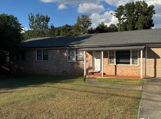 1946 Dogwood Rd, Snellville, GA 30078