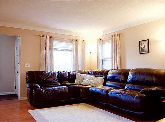 2nd image of 2856 Claredale Rd