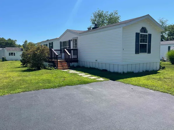 11 Colonial Village, Somersworth, NH 03878