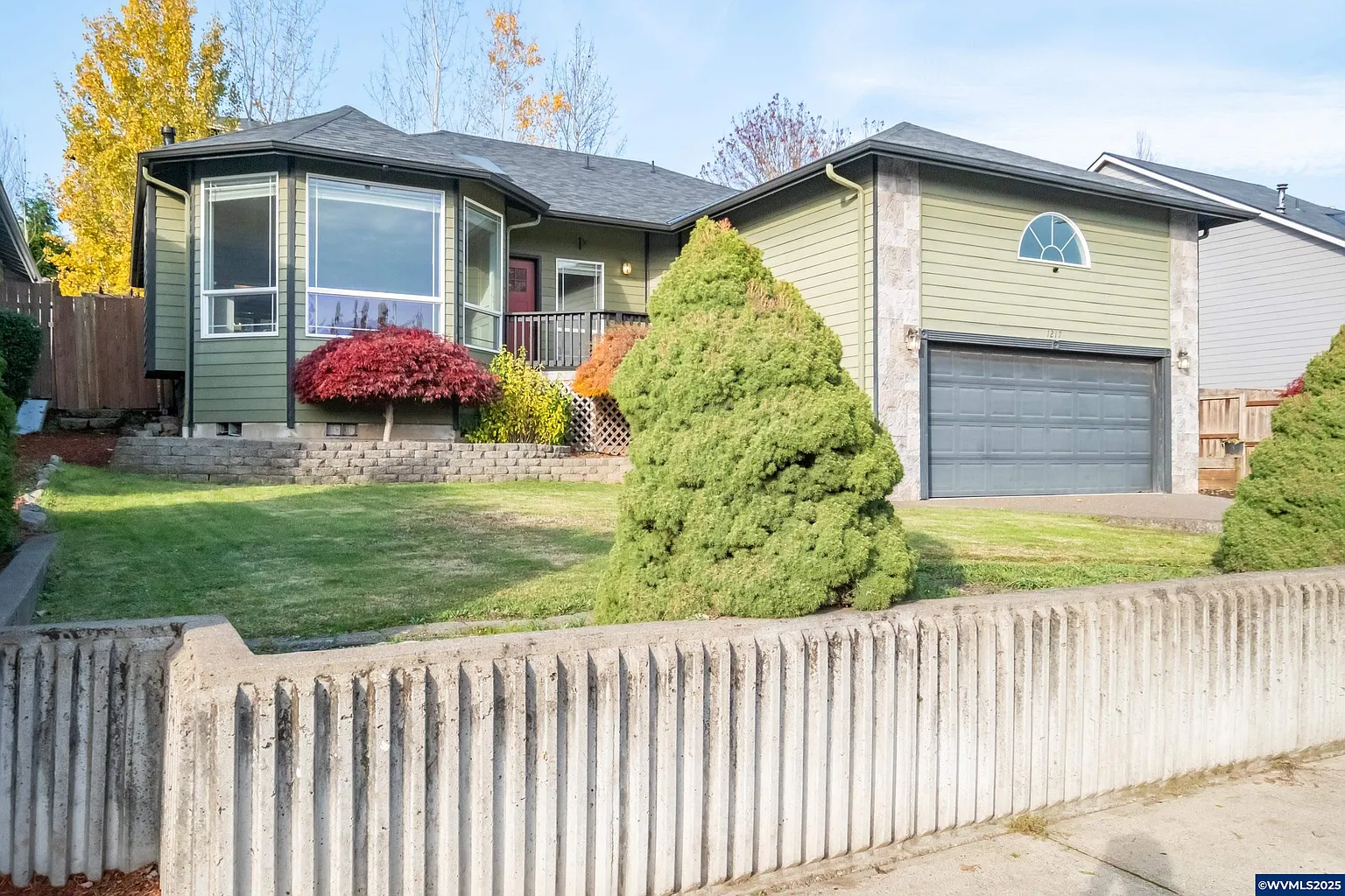 1217 Horizon Ridge Ct NE photo 1