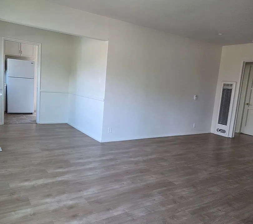 150 N Catalina St