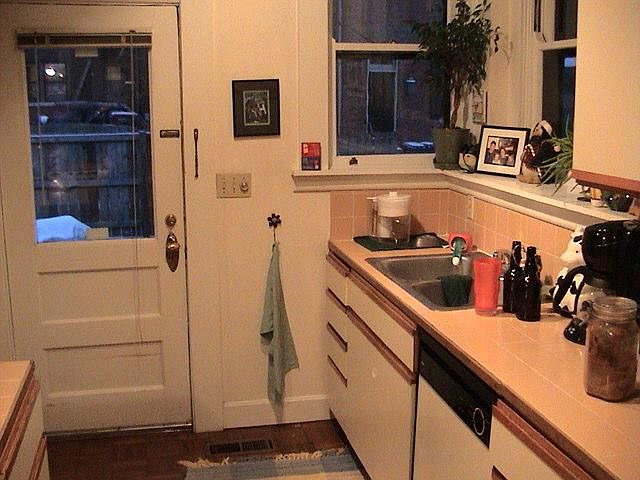 2nd image of 519 Sanford St