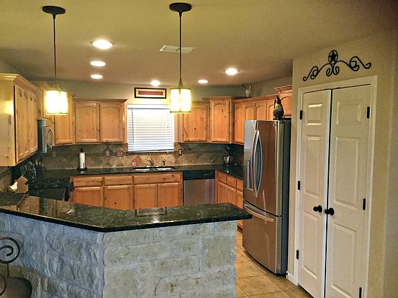4th image of 200 La Parita Ct