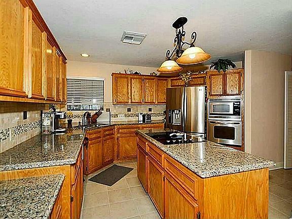 2nd image of 3450 Amphora Cir