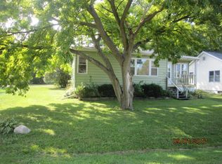 3184 W Barry Dr, Lake Geneva, WI 53147