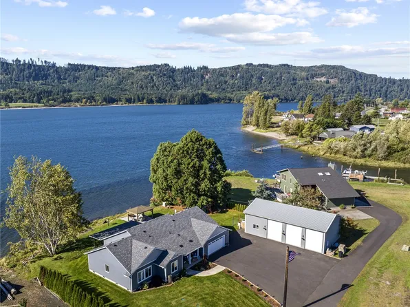 7 S Welcome Slough Place, Cathlamet, WA 98612