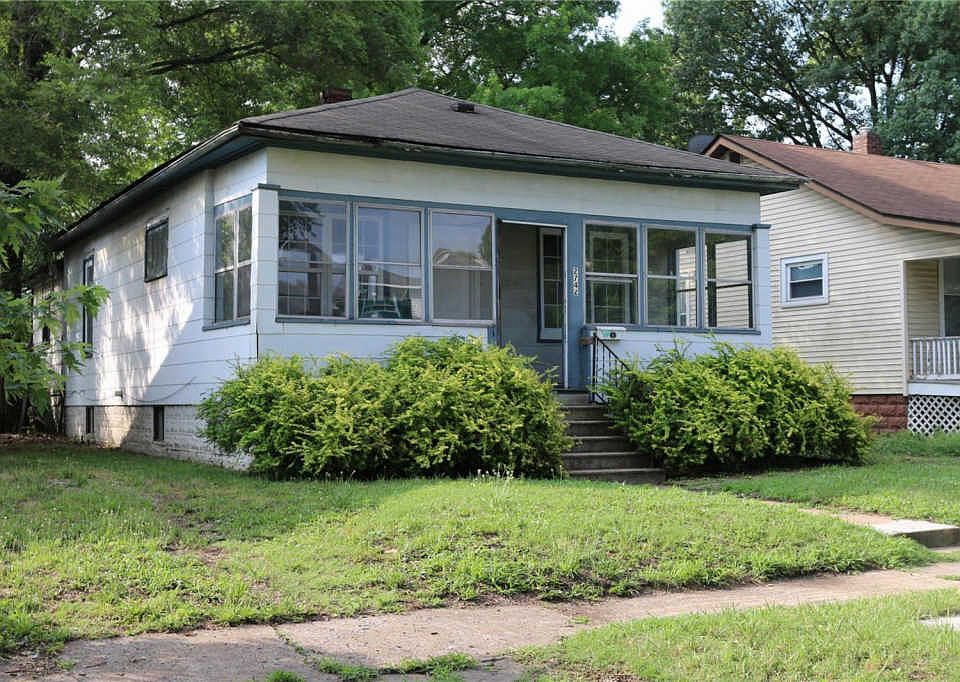 1st image of 2742 Washington Ave