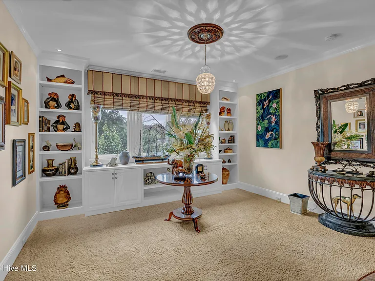 806 Paoli Ct — Photo 40
