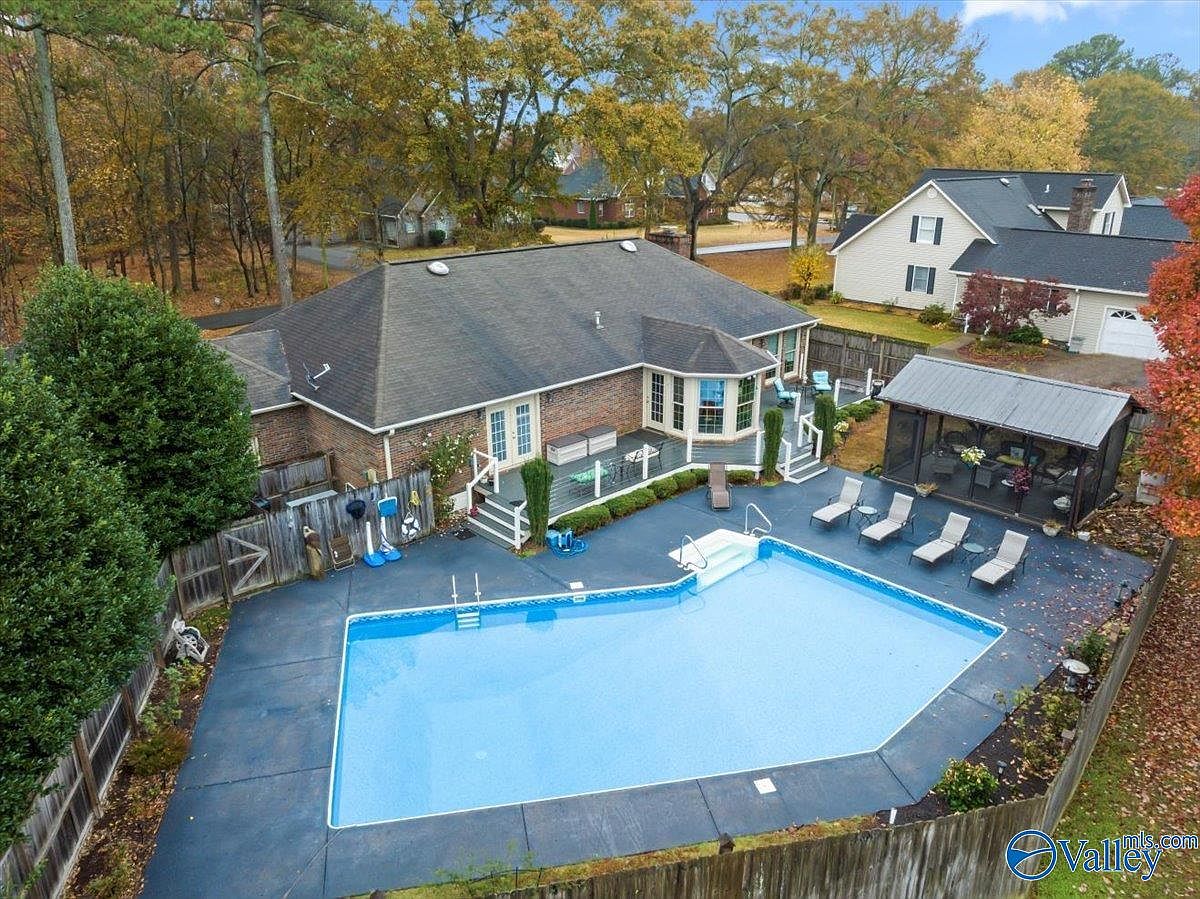 1707 Walnut St, Albertville, AL 35950 Zillow