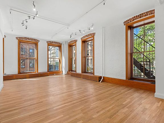 2nd image of 157 Spring St Floor 2
