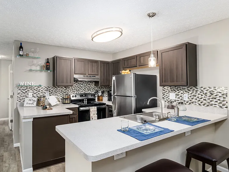 Estates at Brentwood Lake — Photo 10