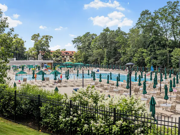 5900 Arlington Avenue image 16 of 20