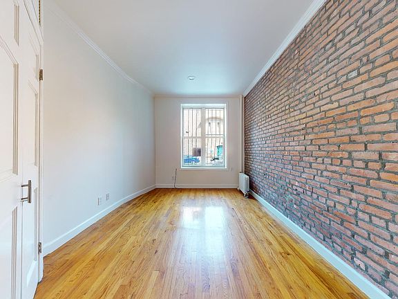 4th image of 84 Bradhurst Ave #1L