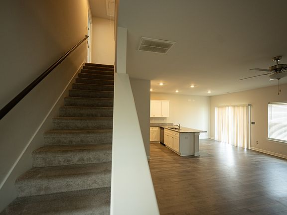 2nd image of 2322 Alberto Dr