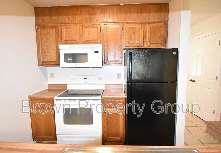 244 Wickford Ct #4 — Photo 5