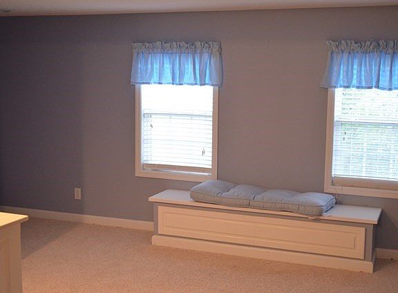 5th image of 2404 Meadowbrook Dr